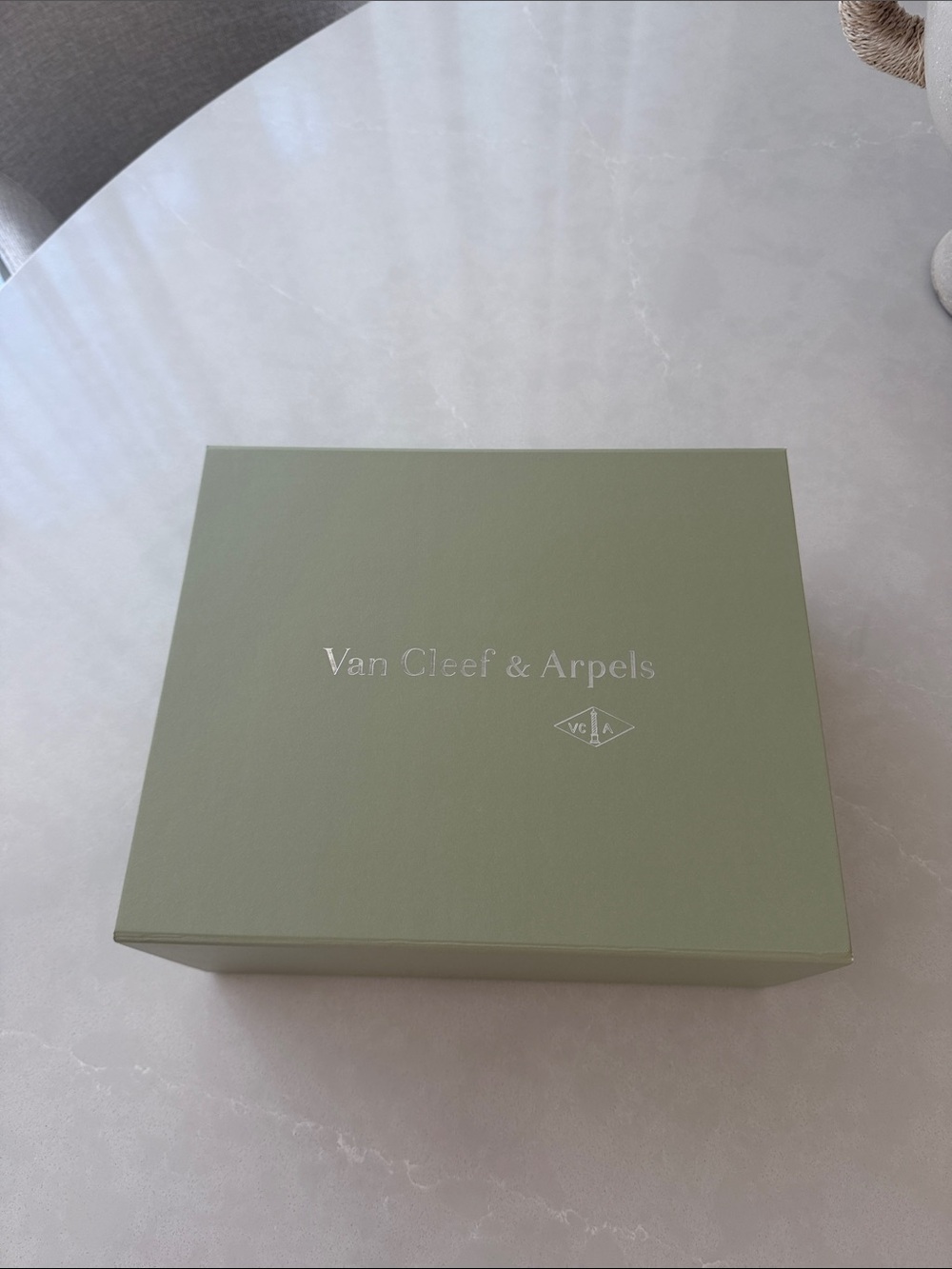 Van Cleef & Arpels Light Green Luxury Presentation Box large